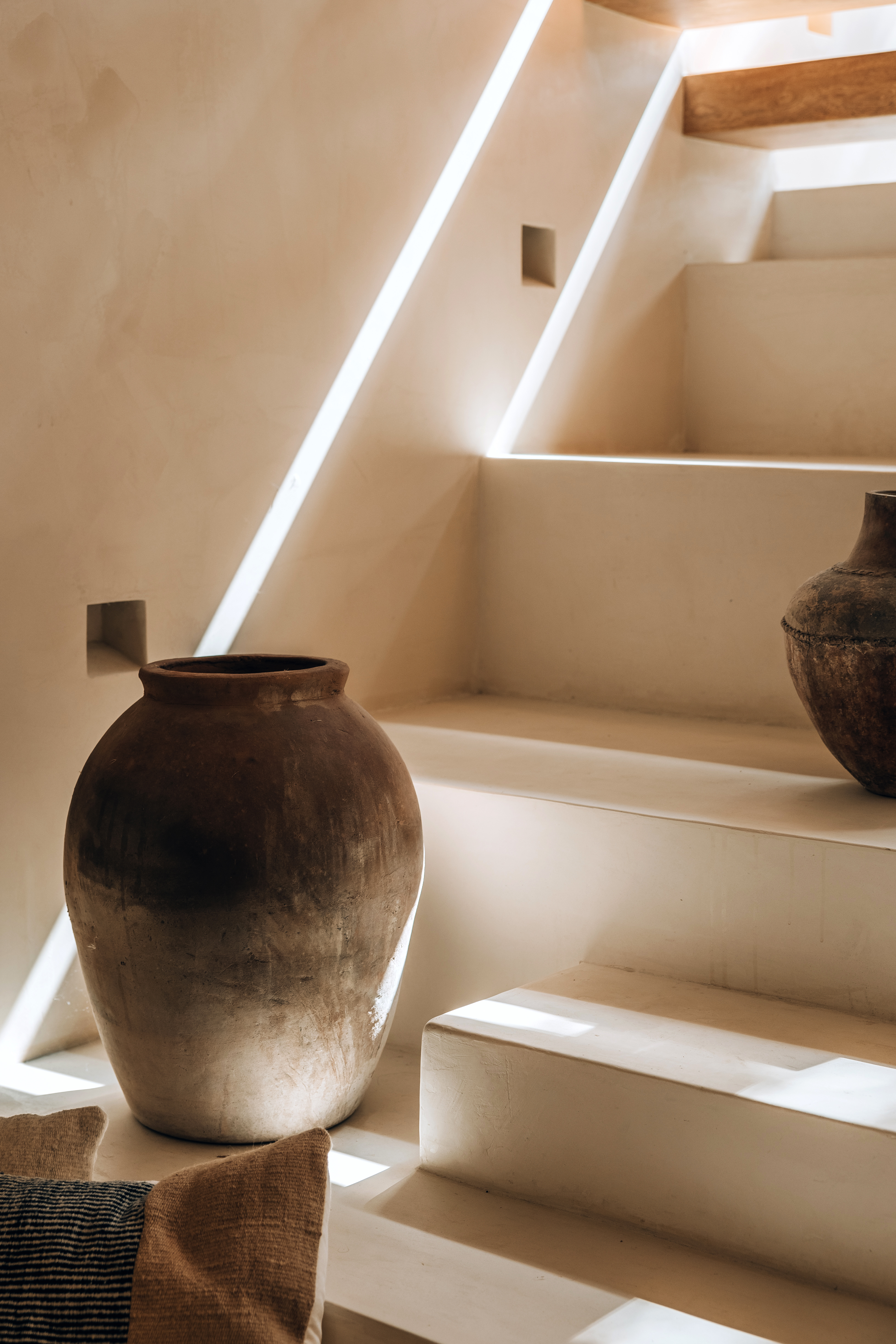 Hallway and decorative details